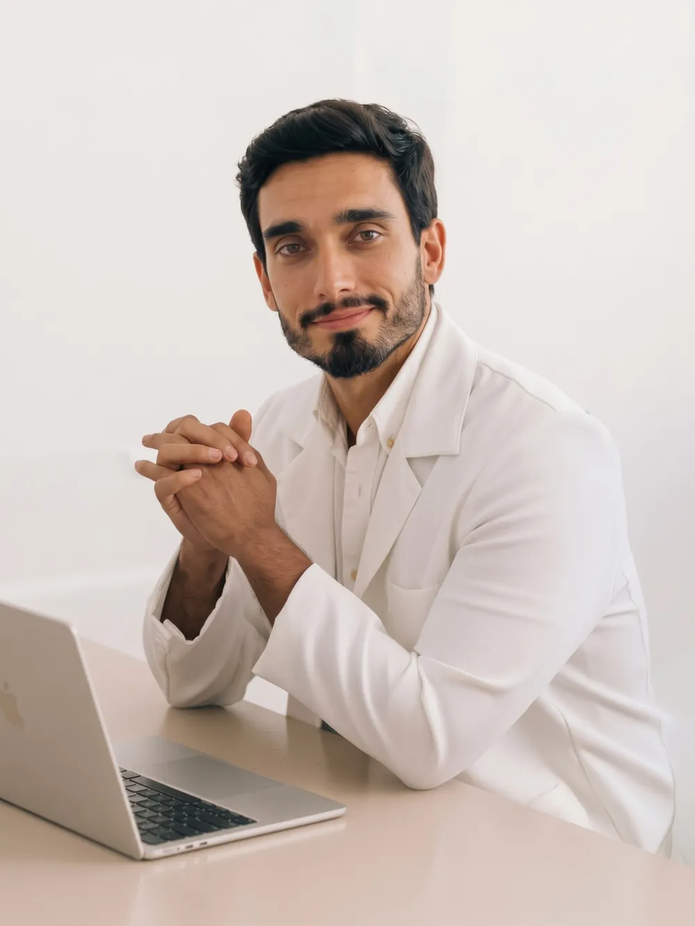Dr. Bruno Gomes